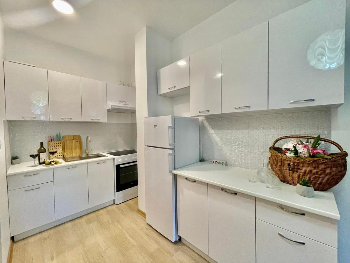Olive Square Apartment בודווה מראה חיצוני תמונה