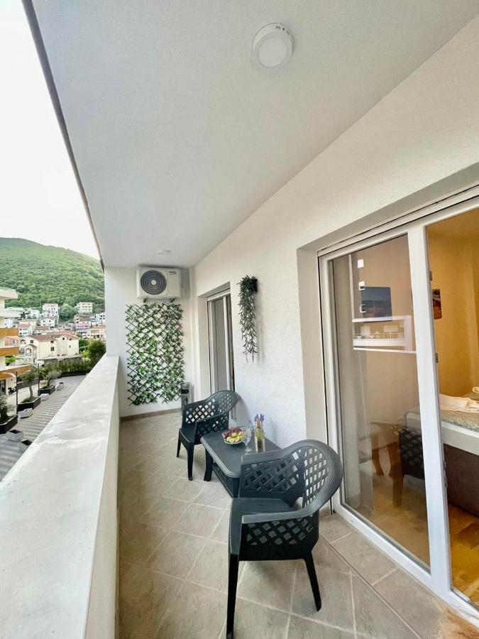 Olive Square Apartment בודווה מראה חיצוני תמונה